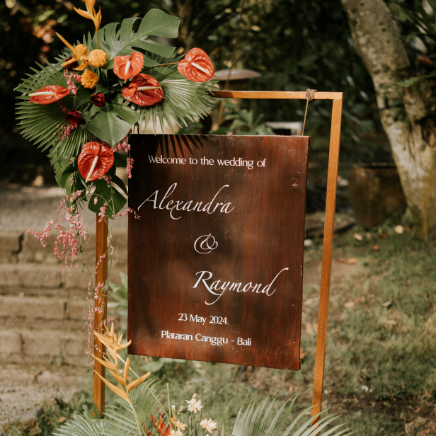 Alexandra and Raymond wedding moment 1